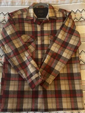 Pendleton Men’s Red, Tan & Brown Plaid Button-Down Shirt